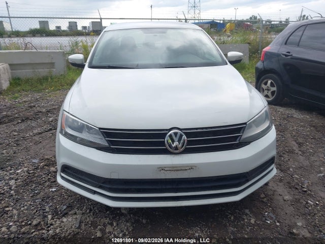 12691801 :رقم المزاد ، 3VW2K7AJ1EM305589 vin ، 2014 Volkswagen Jetta 2.0l Trendline+ مزاد بيع