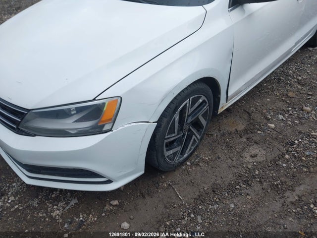 12691801 :رقم المزاد ، 3VW2K7AJ1EM305589 vin ، 2014 Volkswagen Jetta 2.0l Trendline+ مزاد بيع