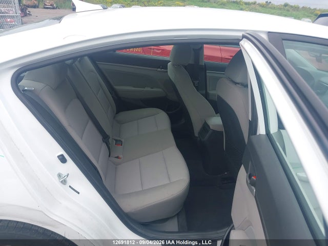 Hyundai Elantra 2017 5NPD94LA5HH099190 Image 8