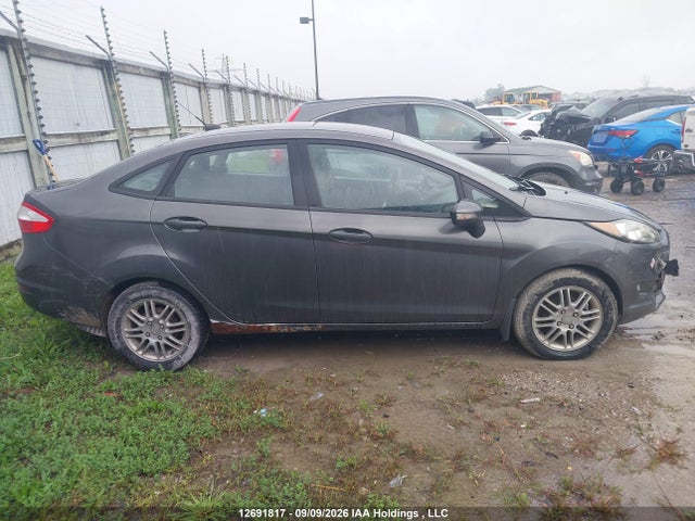 Ford FIESTA SE 2015 3FADP4BJXFM154155 Image 13