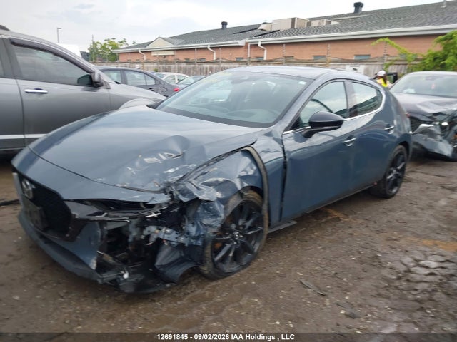Mazda 3 Premium 2021 JM1BPBMY6M1342214 Image 2
