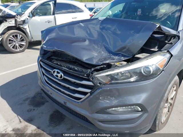 Hyundai Tucson 2017 KM8J33A40HU582583 Image 6