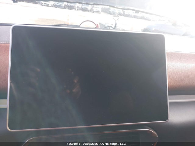 12691915 :رقم المزاد ، RLLV1AFA4SH010159 vin ، 2025 Vinfast Vf 8 Plus مزاد بيع