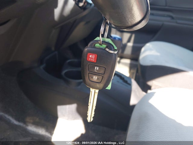 Toyota Prius C Technology 2015 JTDKDTB38F1099000 Image 11