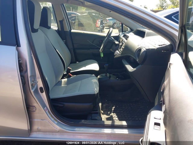 2015 Toyota Prius C Technology მანქანა იყიდება აუქციონზე, vin: JTDKDTB38F1099000, აუქციონის ნომერი: 12691924