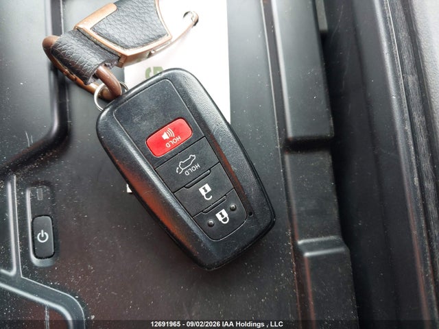 Toyota Highlander Limited 2021 5TDFZRBH1MS107858 Image 11