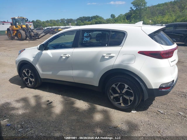 Продажа на аукционе авто 2022 Kia Sportage Lx, vin: KNDPMCAC3N7010677, номер лота: 12691981