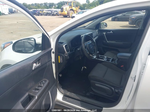 Продажа на аукционе авто 2022 Kia Sportage Lx, vin: KNDPMCAC3N7010677, номер лота: 12691981
