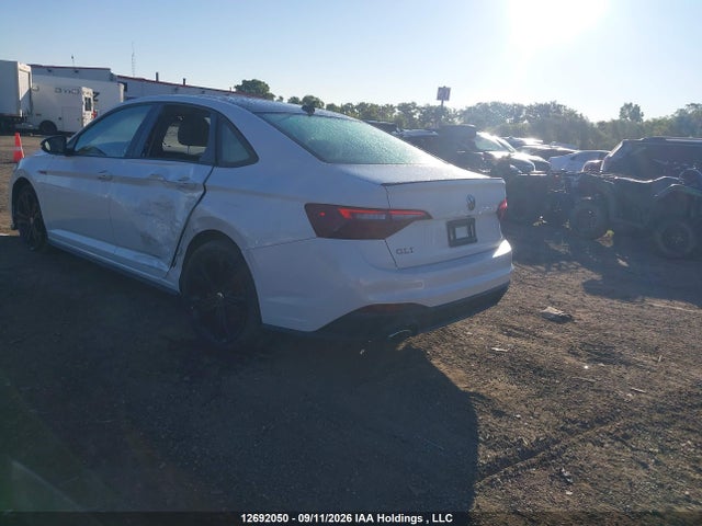 2022 Volkswagen Jetta Gli Autobahn მანქანა იყიდება აუქციონზე, vin: 3VW1T7BU2NM029702, აუქციონის ნომერი: 12692050