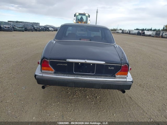 12692069 :رقم المزاد ، SAJAV1346HC463735 vin ، 1987 Jaguar Xj6 مزاد بيع