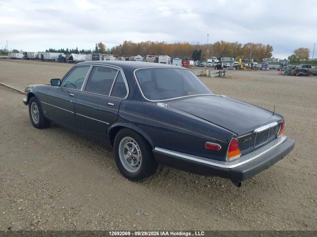 12692069 :رقم المزاد ، SAJAV1346HC463735 vin ، 1987 Jaguar Xj6 مزاد بيع