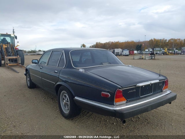 12692069 :رقم المزاد ، SAJAV1346HC463735 vin ، 1987 Jaguar Xj6 مزاد بيع
