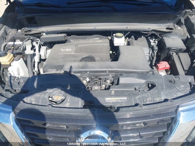 12692098 :رقم المزاد ، 5N1DR2MM3HC600663 vin ، 2017 Nissan Pathfinder S/sv/sl/platinum مزاد بيع