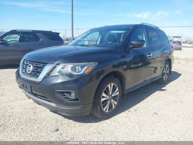 12692098 :رقم المزاد ، 5N1DR2MM3HC600663 vin ، 2017 Nissan Pathfinder S/sv/sl/platinum مزاد بيع