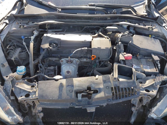 12692110 :رقم المزاد ، 1HGCR2E38FA803256 vin ، 2015 Honda Accord Lx مزاد بيع