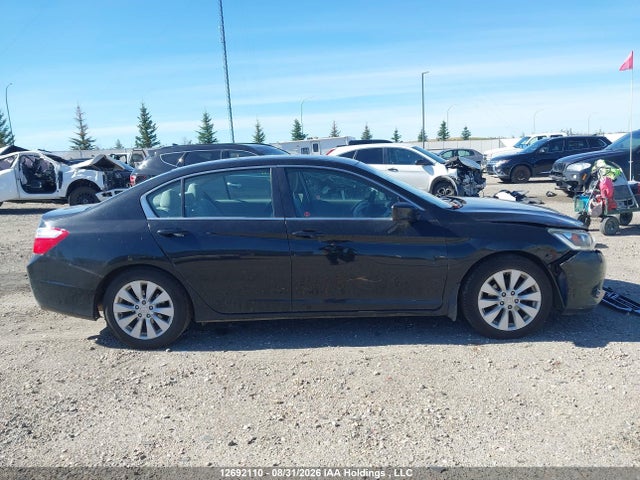 12692110 :رقم المزاد ، 1HGCR2E38FA803256 vin ، 2015 Honda Accord Lx مزاد بيع