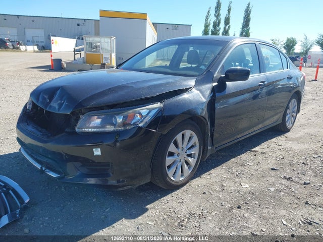 12692110 :رقم المزاد ، 1HGCR2E38FA803256 vin ، 2015 Honda Accord Lx مزاد بيع