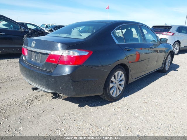 12692110 :رقم المزاد ، 1HGCR2E38FA803256 vin ، 2015 Honda Accord Lx مزاد بيع