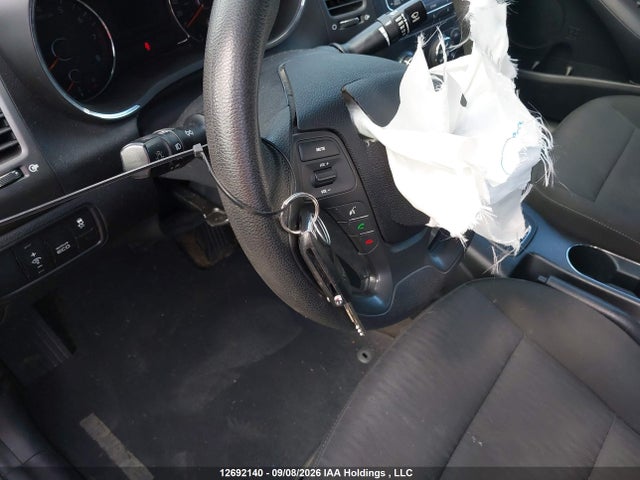 2016 Kia Forte 1.8l Lx/1.8l Lx+ მანქანა იყიდება აუქციონზე, vin: KNAFK4A60G5608318, აუქციონის ნომერი: 12692140