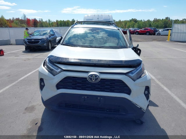 Продажа на аукционе авто 2022 Toyota Rav4 Xle/xle Premium, vin: 2T3R1RFV8NW324893, номер лота: 12692158
