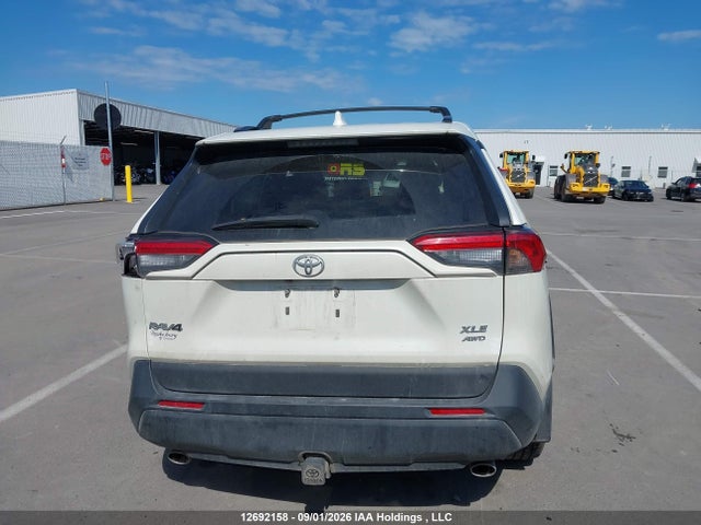 Продажа на аукционе авто 2022 Toyota Rav4 Xle/xle Premium, vin: 2T3R1RFV8NW324893, номер лота: 12692158