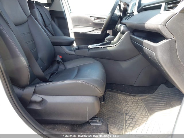 Продажа на аукционе авто 2022 Toyota Rav4 Xle/xle Premium, vin: 2T3R1RFV8NW324893, номер лота: 12692158