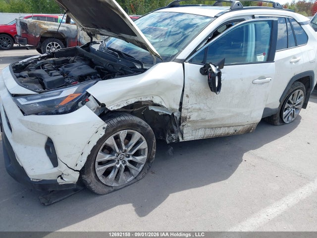 Продажа на аукционе авто 2022 Toyota Rav4 Xle/xle Premium, vin: 2T3R1RFV8NW324893, номер лота: 12692158