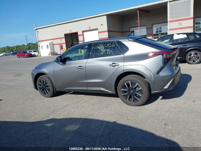 Toyota Bz Xle 2026 JTMAFAEB1TA002485 Image 15