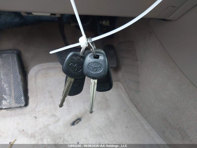 2005 Toyota Camry Le V6/xle V6 მანქანა იყიდება აუქციონზე, vin: 4T1BF32K55U102901, აუქციონის ნომერი: 12692240