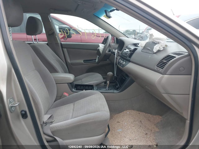 2005 Toyota Camry Le V6/xle V6 მანქანა იყიდება აუქციონზე, vin: 4T1BF32K55U102901, აუქციონის ნომერი: 12692240