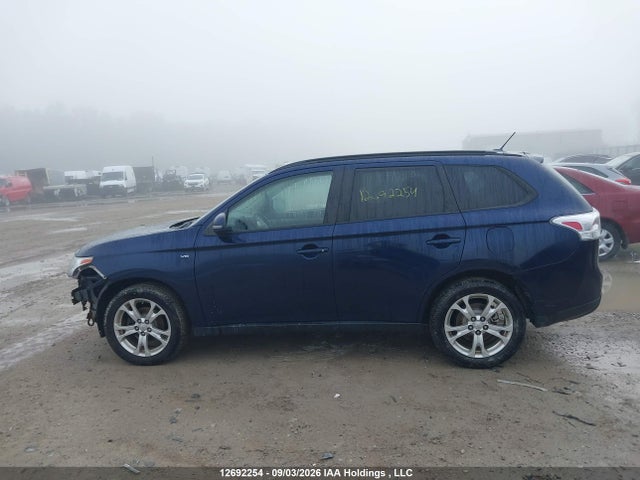 2014 Mitsubishi Outlander Se მანქანა იყიდება აუქციონზე, vin: JA4JZ3AX1EZ604306, აუქციონის ნომერი: 12692254