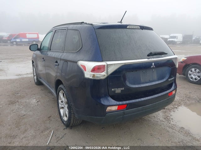 2014 Mitsubishi Outlander Se მანქანა იყიდება აუქციონზე, vin: JA4JZ3AX1EZ604306, აუქციონის ნომერი: 12692254