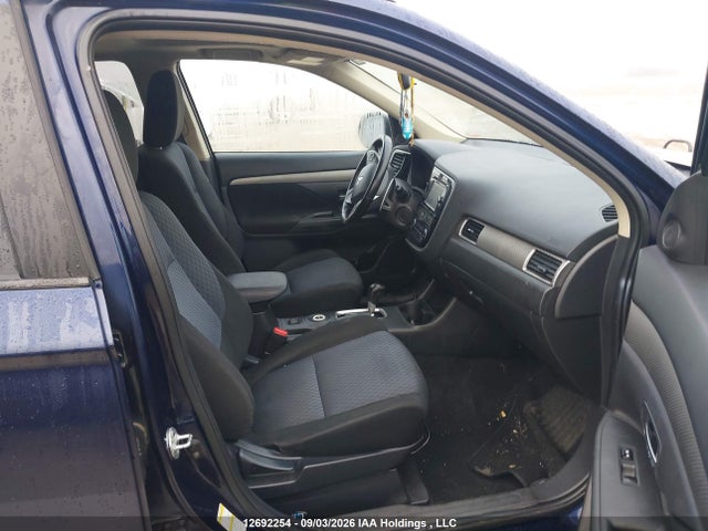 2014 Mitsubishi Outlander Se მანქანა იყიდება აუქციონზე, vin: JA4JZ3AX1EZ604306, აუქციონის ნომერი: 12692254