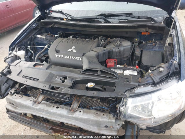 2014 Mitsubishi Outlander Se მანქანა იყიდება აუქციონზე, vin: JA4JZ3AX1EZ604306, აუქციონის ნომერი: 12692254