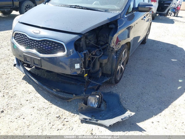 KIA Rondo Ex/ex Luxury/se 2014 KNAHU8A32E7023726 Image 6