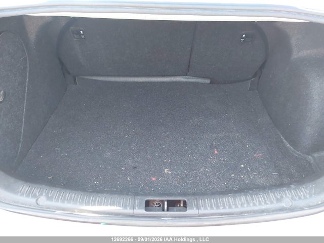 Aukcja sprzedaży 2004 Mazda Mazda3 Gs, vin: JM1BK12F641105488, numer aukcji: 12692266