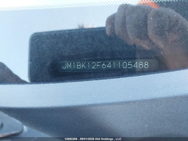 Aukcja sprzedaży 2004 Mazda Mazda3 Gs, vin: JM1BK12F641105488, numer aukcji: 12692266