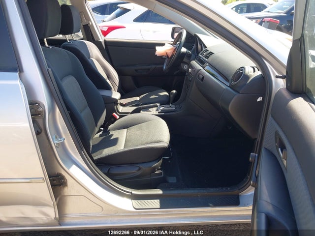 Aukcja sprzedaży 2004 Mazda Mazda3 Gs, vin: JM1BK12F641105488, numer aukcji: 12692266