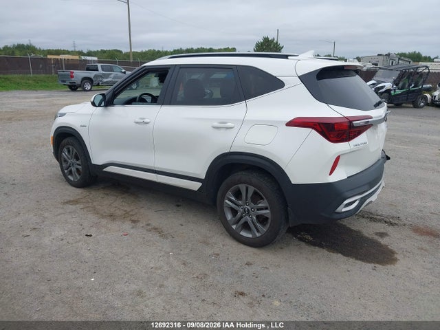 KNDEUCAAXM7157874 KIA SELTOS EX