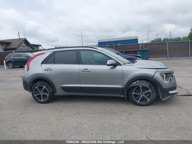 KNDCR3LE0S5252509 KIA Niro Ex/ex Touring