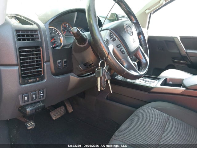 Nissan TITAN SV 2014 1N6AA0EC7EN511815 Image 11