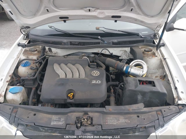 2009 Volkswagen City Golf 2.0l მანქანა იყიდება აუქციონზე, vin: 9BWEL41JX94013099, აუქციონის ნომერი: 12670356