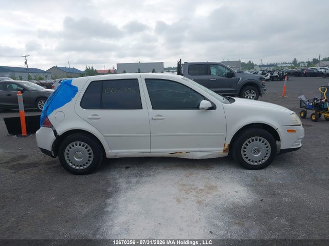 2009 Volkswagen City Golf 2.0l მანქანა იყიდება აუქციონზე, vin: 9BWEL41JX94013099, აუქციონის ნომერი: 12670356