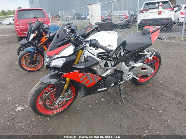 2018 Aprilia Tuono V4 Factory მანქანა იყიდება აუქციონზე, vin: ZD4KGUA02JS000599, აუქციონის ნომერი: 12692341