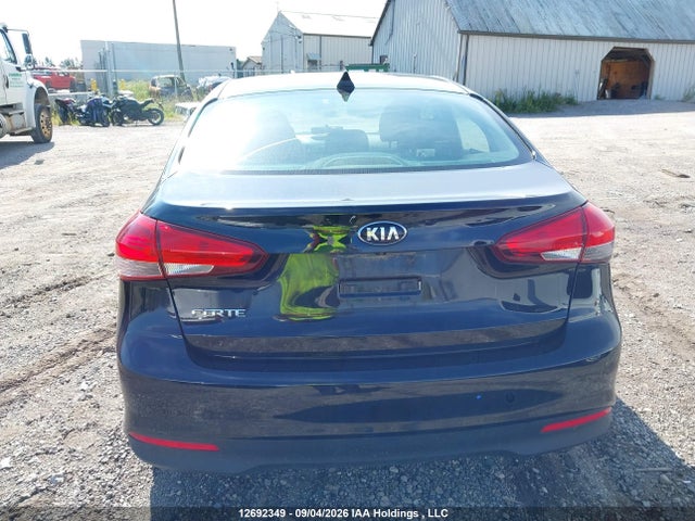 KIA Forte Lx/s 2018 3KPFL4A72JE282560 Image 17
