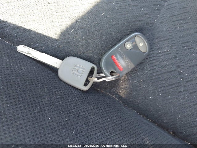 2005 Honda Civic Lx მანქანა იყიდება აუქციონზე, vin: 1HGEM22555L813890, აუქციონის ნომერი: 12692352