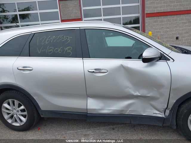 5XYPGDA56GG180648 KIA Sorento 3.3l Lx +