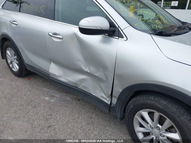 5XYPGDA56GG180648 KIA Sorento 3.3l Lx +