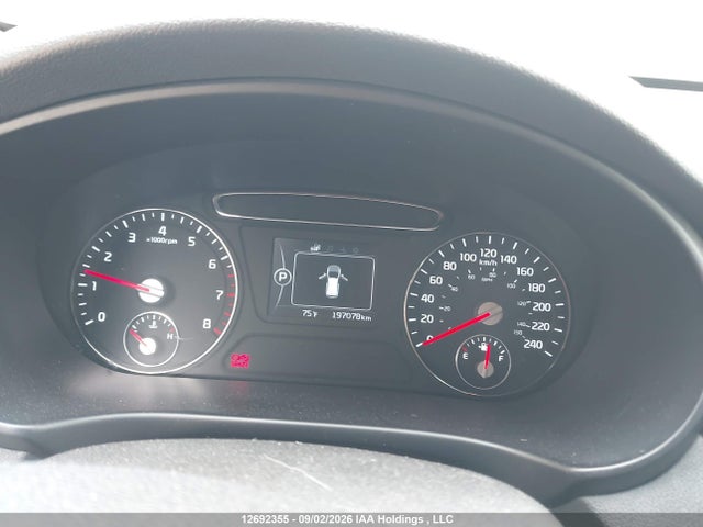 5XYPGDA56GG180648 KIA Sorento 3.3l Lx +