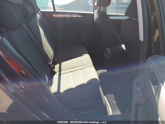 2011 Volkswagen Golf 2.5l Highline/2.5l Sportline/2.5l Trendline/comfortline მანქანა იყიდება აუქციონზე, vin: WVWDA7AJ4BW298258, აუქციონის ნომერი: 12692366